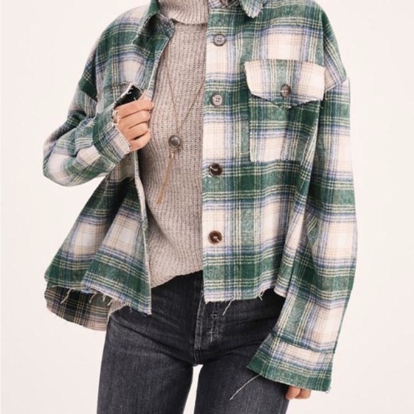 La Miel Shacket Green Cream Plaid Flannel Cropped Crop Women’s Medium Jacket - Picture 1 of 15